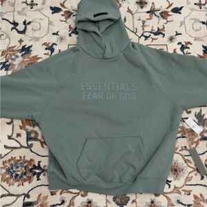 Brand New Essentials fear of god hoodie Sycamore size L